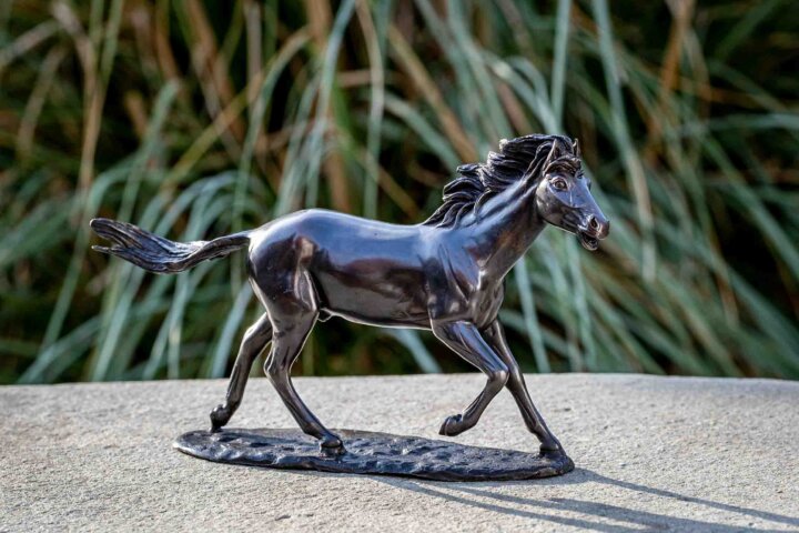 Bronze Skulptur "Gallopierendes Pferd"