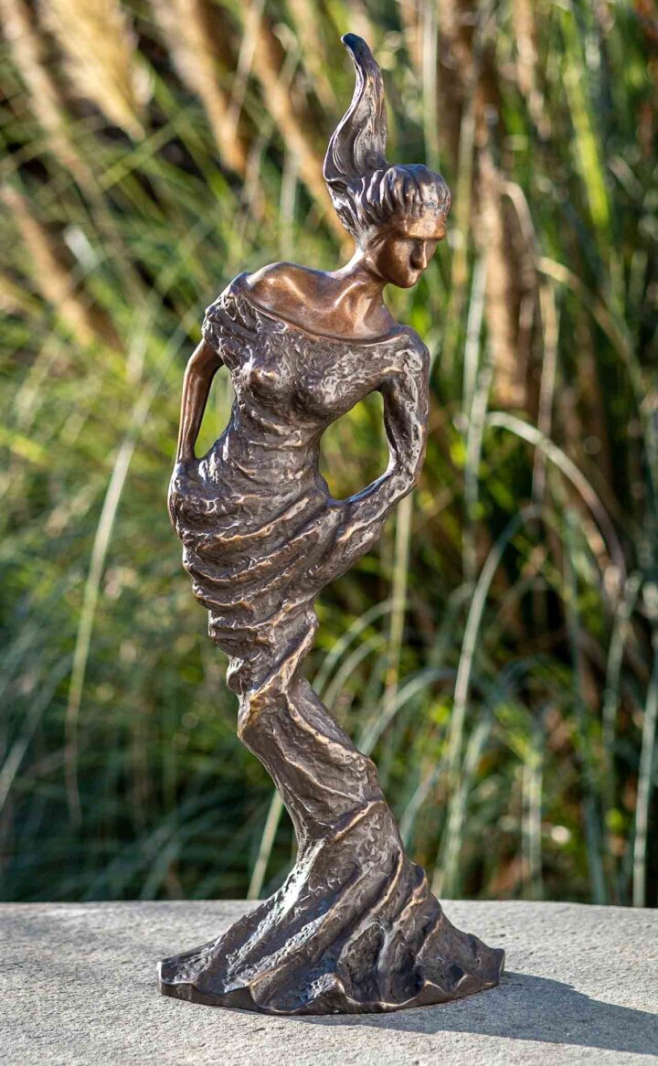 Bronze Skulptur "Moderne Frau"