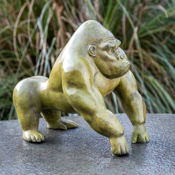Bronze Skulptur "Kleiner Moderner Gorilla" – Bild 2