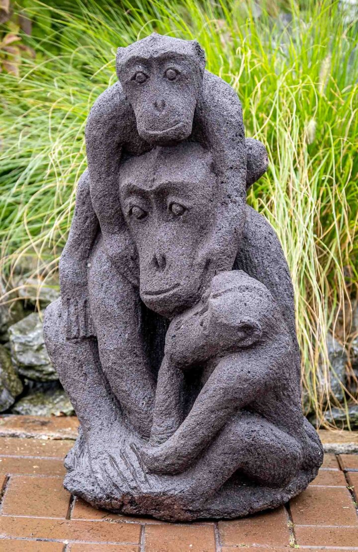Lavastein Figur Affenmutter mit Kind