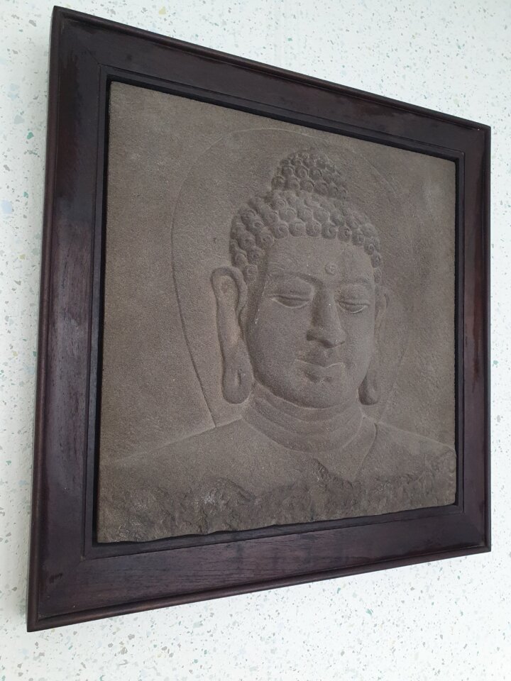 Lavastein Relieff Buddha mit Rahmen mittel 50x50 cm – Bild 2